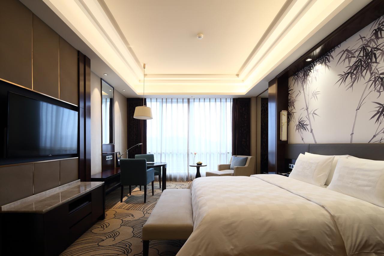 Jinan Luxury Blue Horizon Hotel ภายนอก รูปภาพ
