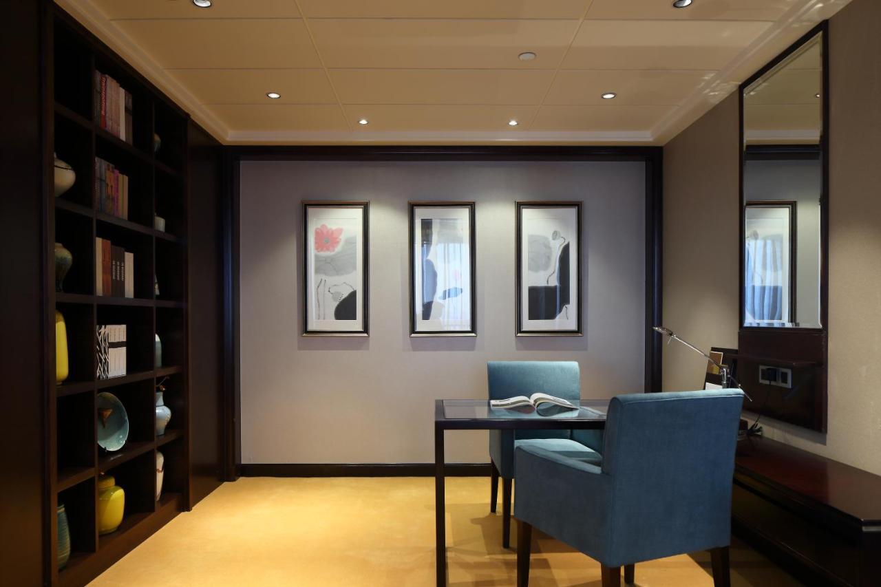 Jinan Luxury Blue Horizon Hotel ภายนอก รูปภาพ