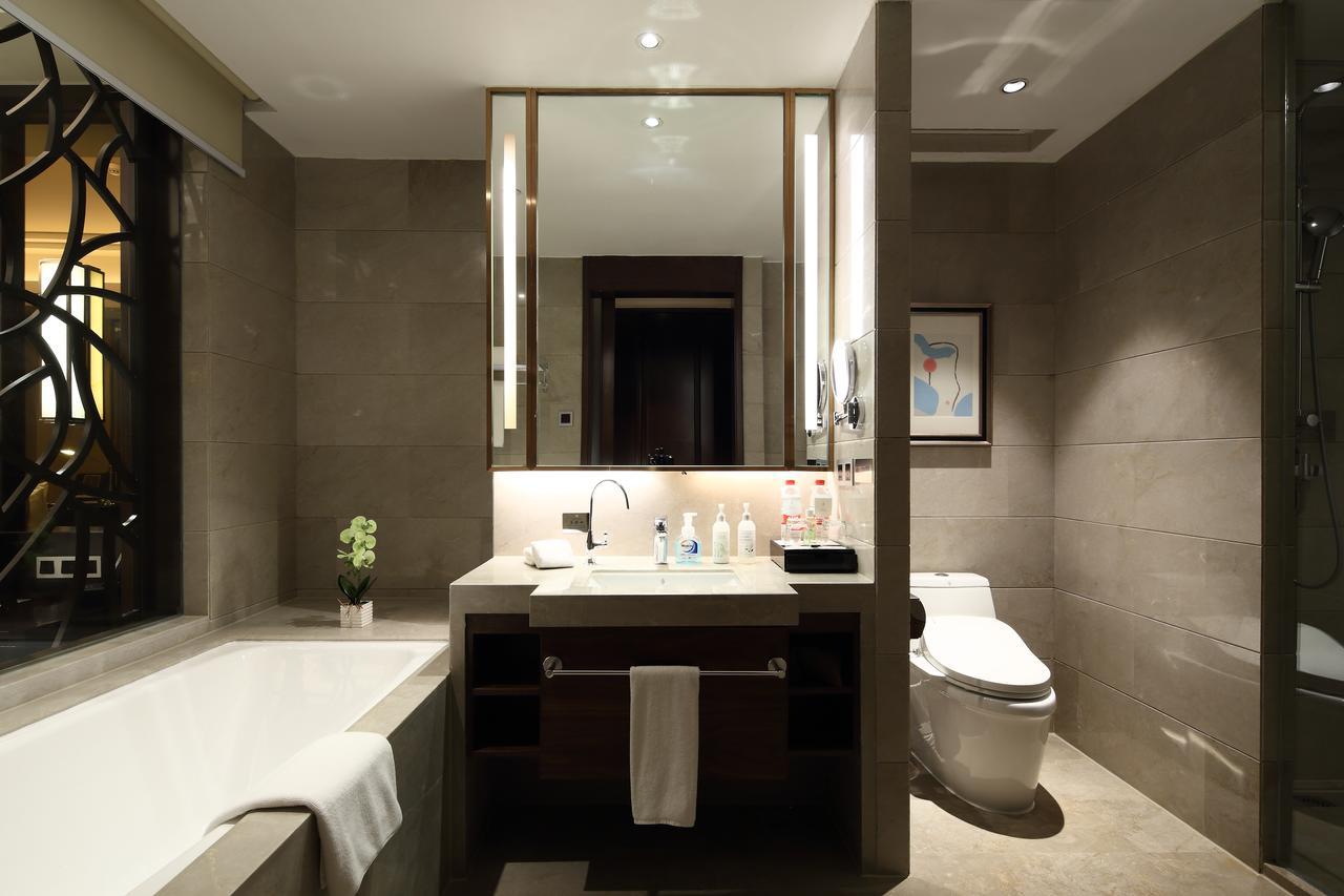 Jinan Luxury Blue Horizon Hotel ภายนอก รูปภาพ