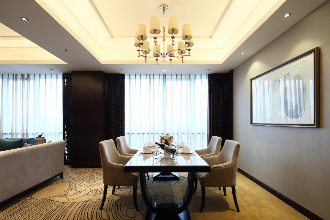 Jinan Luxury Blue Horizon Hotel ภายนอก รูปภาพ