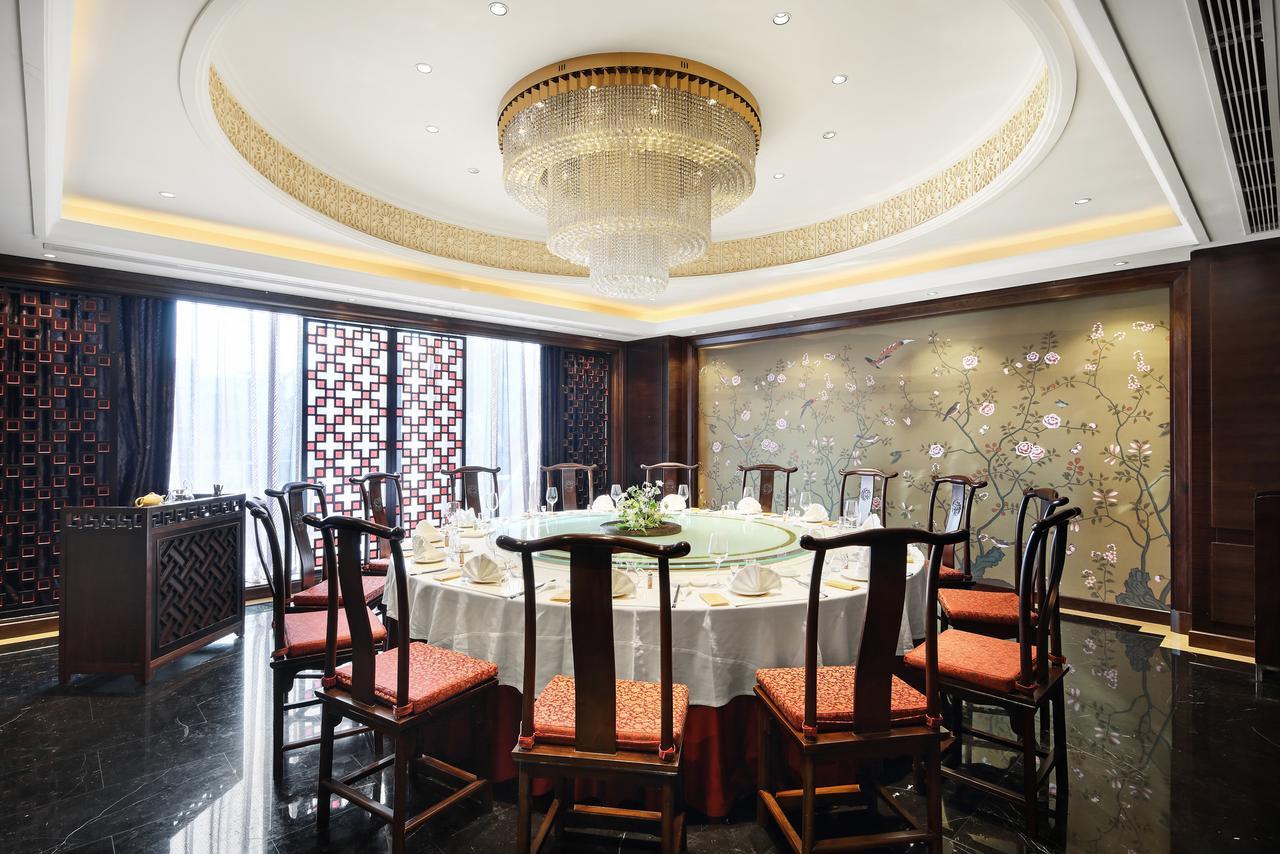 Jinan Luxury Blue Horizon Hotel ภายนอก รูปภาพ