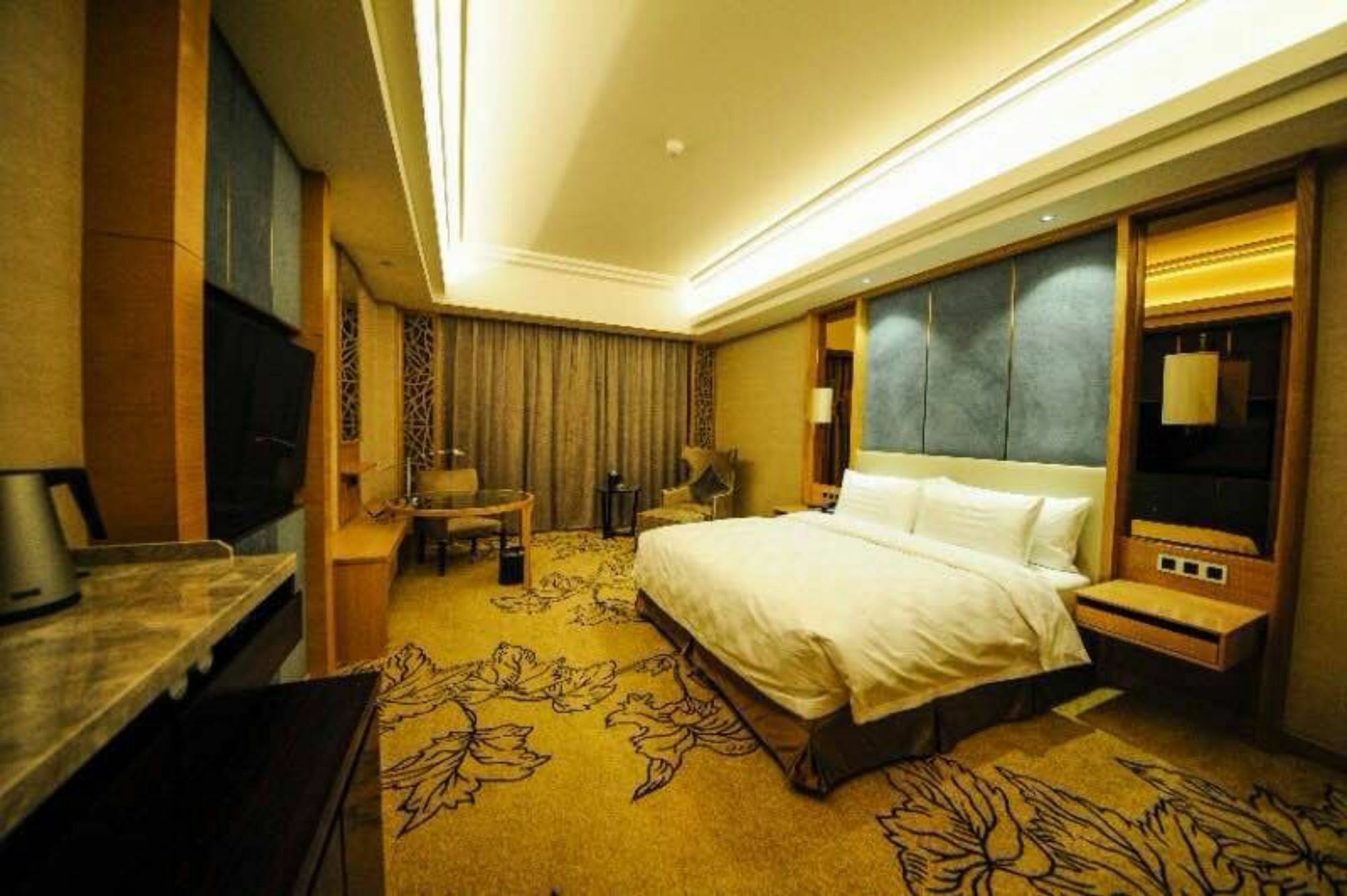 Jinan Luxury Blue Horizon Hotel ภายนอก รูปภาพ