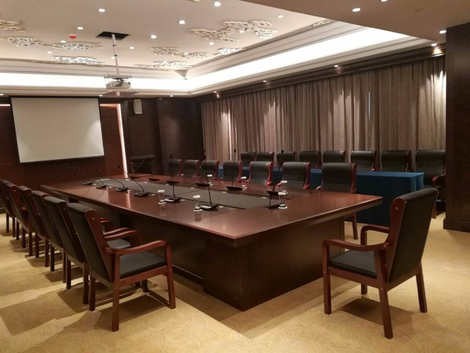 Jinan Luxury Blue Horizon Hotel ภายนอก รูปภาพ