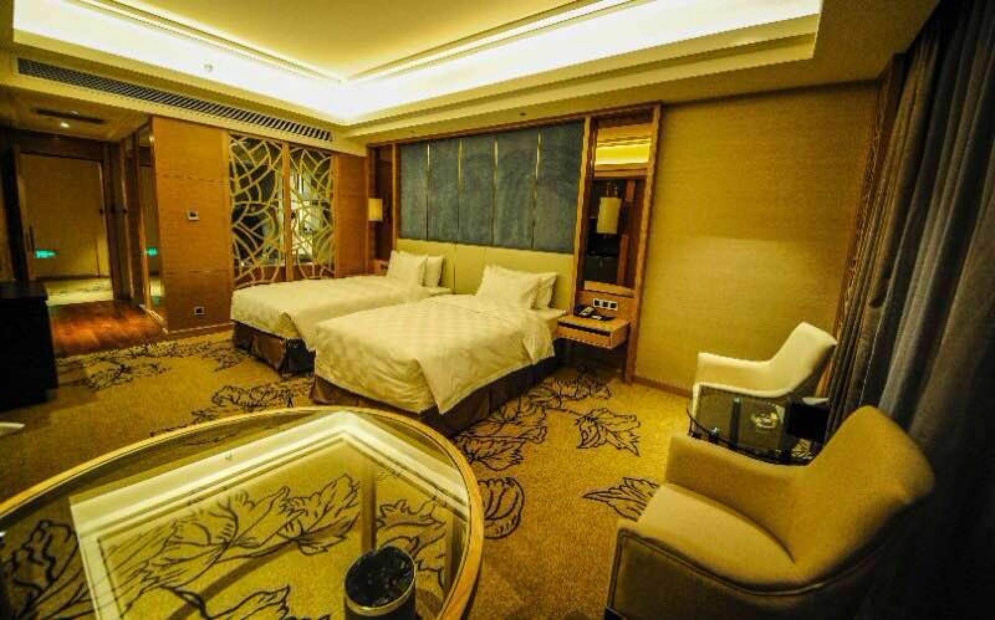 Jinan Luxury Blue Horizon Hotel ภายนอก รูปภาพ